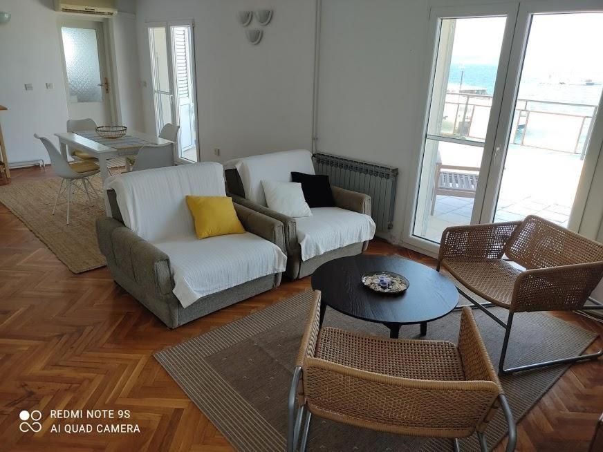 Amazing Seaview Apartment With A Balcony Near The Beach - Kneza Trpimira I Zadar Exterior photo